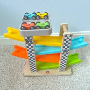 Top Bright Wooden Race Track